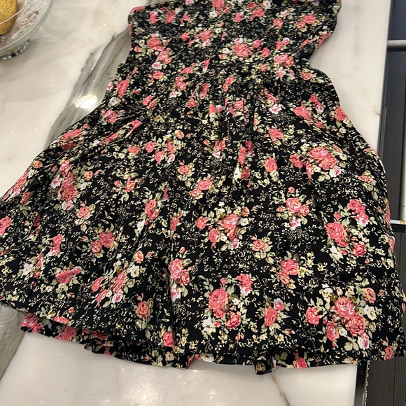 Floral Strapless Dress with Crinoline Under Skirt-M - Picture 2 of 9